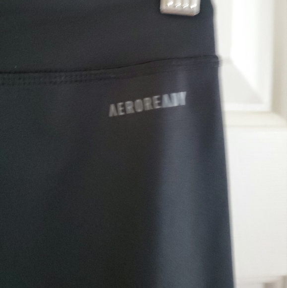 Like New Adidas Girl Aeroready Graphic Leggings Size 14 - Picture 6 of 8